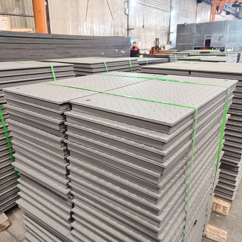 噴漆復合鋼格板鋼格柵板在工業中的安全功能解析