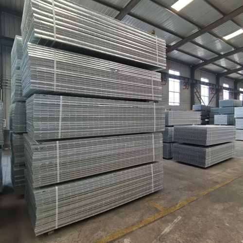 你以為它只是工廠標(biāo)配？鋼格柵的創(chuàng)意變身太驚艷了