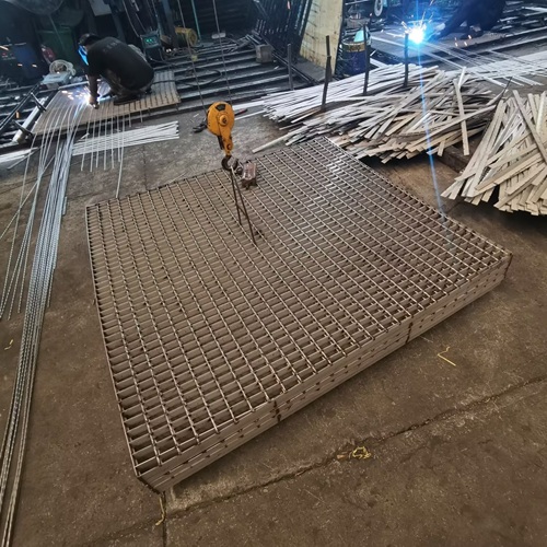 從工業(yè)到藝術，鋼格柵正在成為設計師的新寵