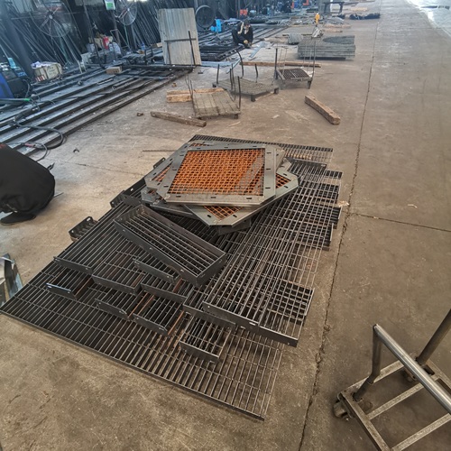 數據中心地板居然也用鋼格板