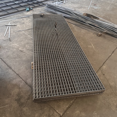 鋼格柵板怎么搭配支撐結構才穩(wěn)固